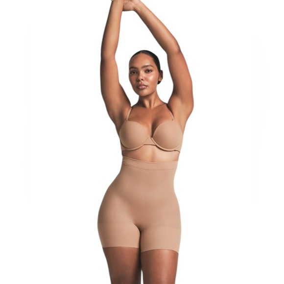 NWT SKIMS Seamless High Waisted Mid Thigh - Picture 1 of 7